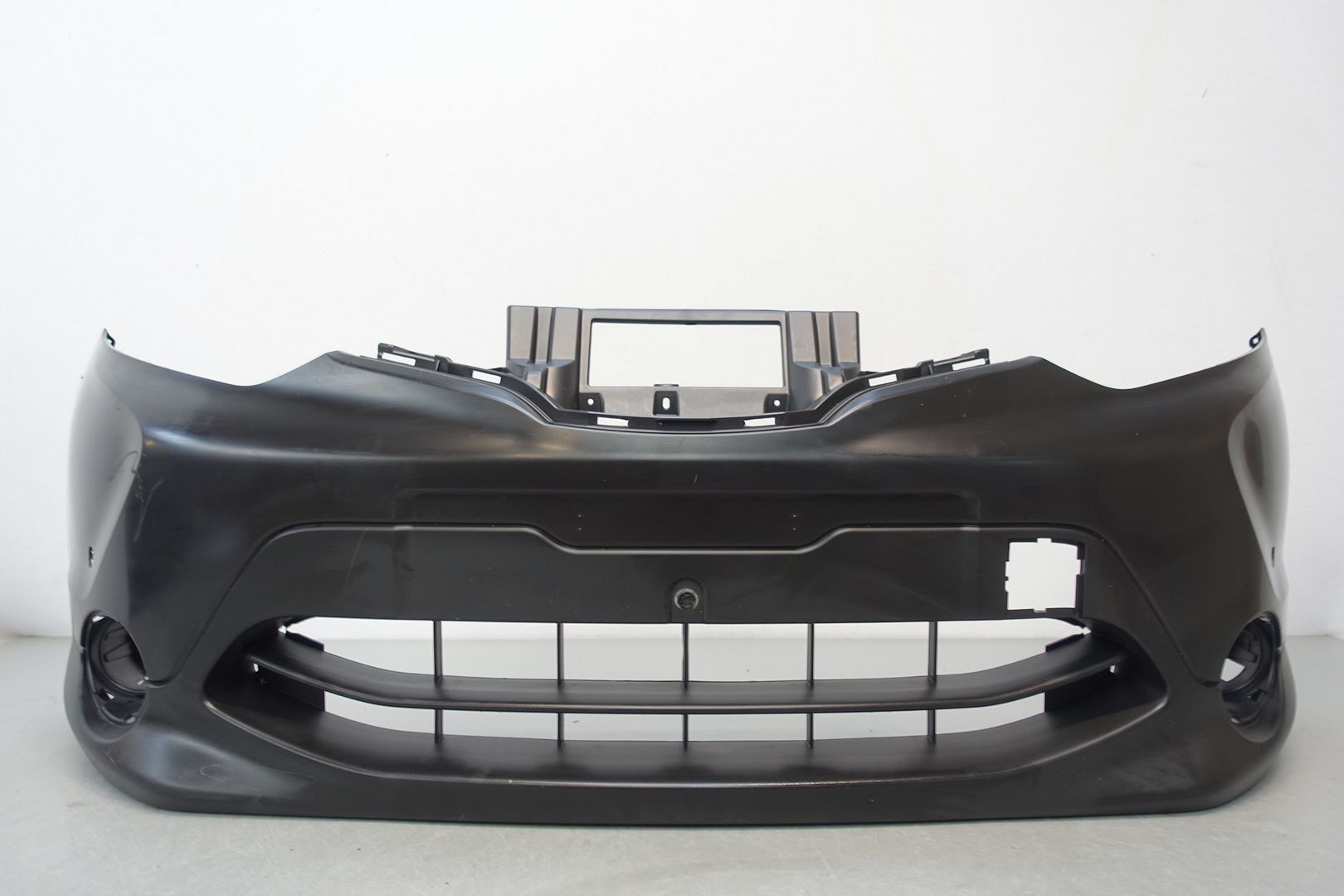 GENUINE NISSAN QASHQAI 20142016 FRONT BUMPER 62022 4EA0H eBay
